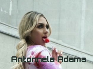 Antonnela_Adams
