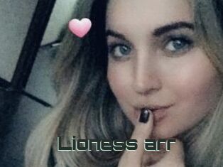 Lioness_arr