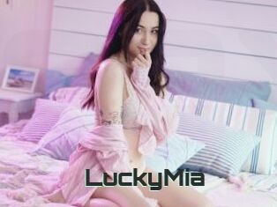 LuckyMia