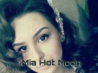 Mia_Hot_Moon