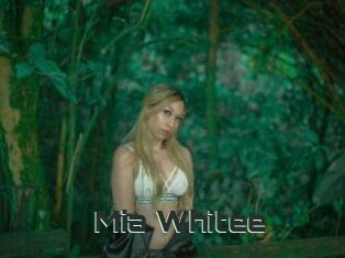 Mia_Whitee