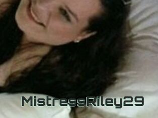 MistressRiley29