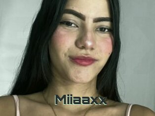 Miiaaxx