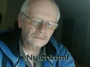 Nylontomi